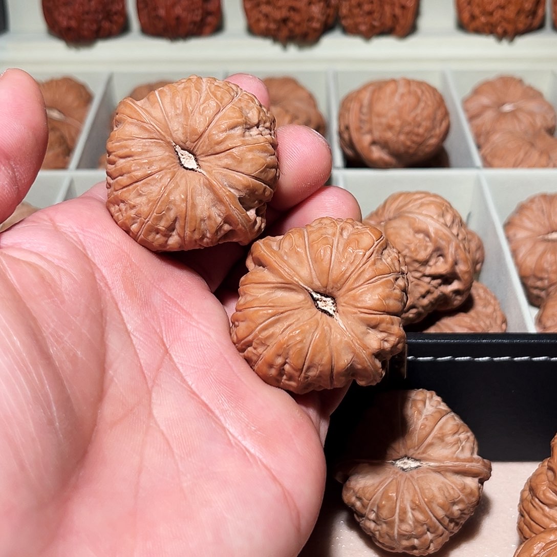 延***①吊坠文玩核桃099   延安  有黄