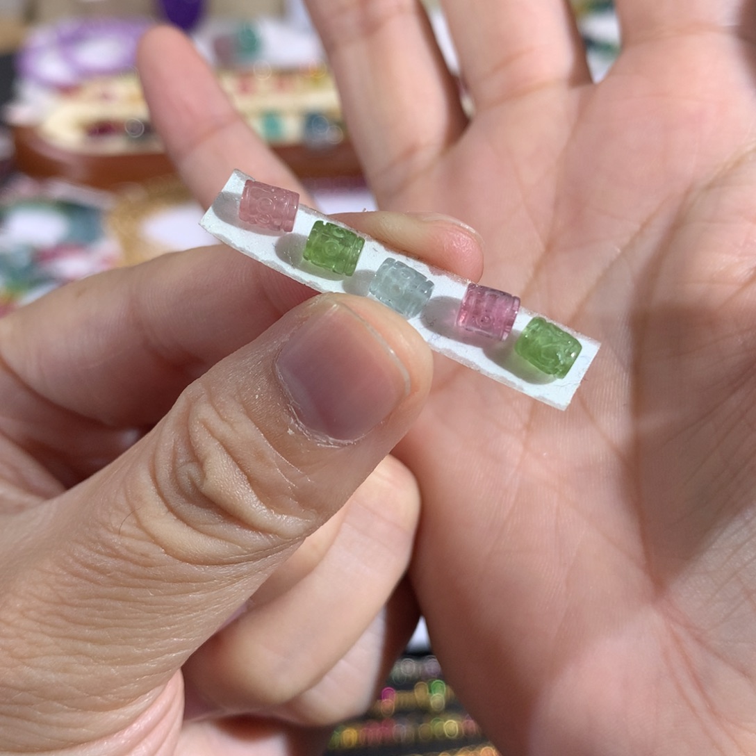 碧玺手串未镶嵌回纹珠