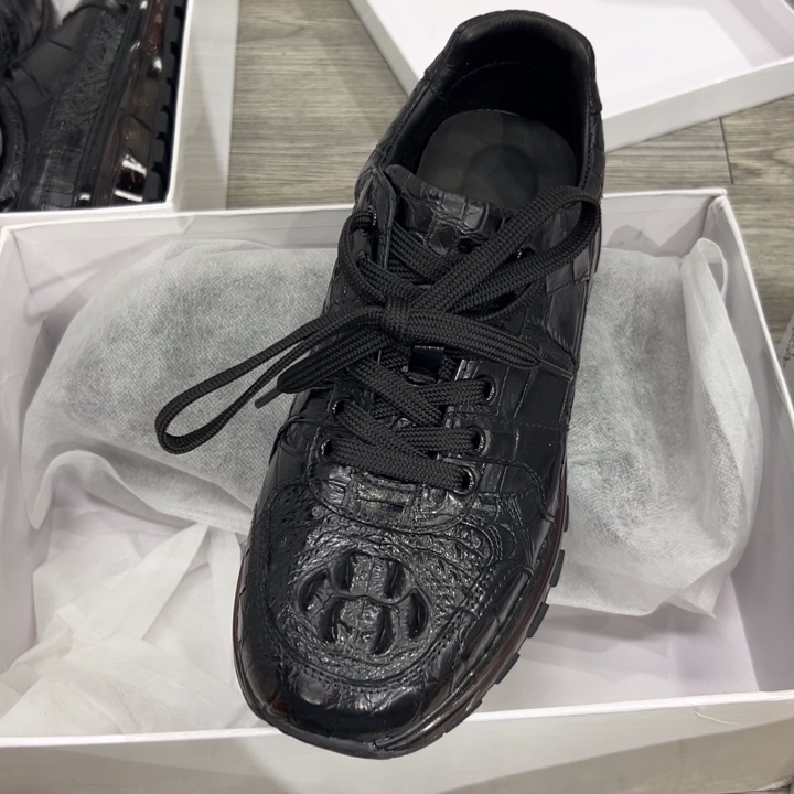 老***3磨砂皮（牛皮）鳄鱼头骨运动39码