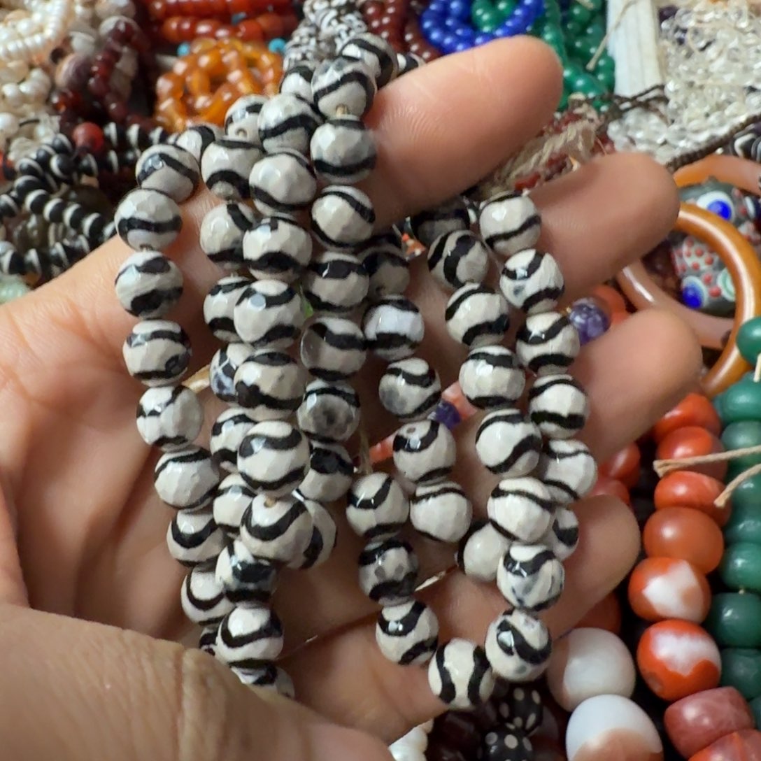 用***9玛瑙/玉髓未镶嵌颈饰