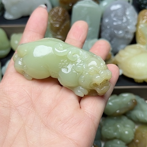 颈饰未镶嵌和田玉放**我
