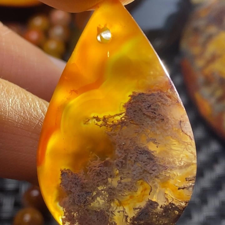 玛瑙/玉髓颈饰未镶嵌