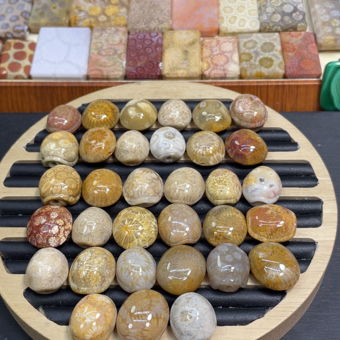 硅化玉未镶嵌颈饰富甲20米1个