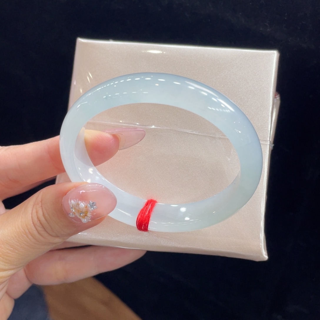 翡翠未镶嵌手镯08号 52.6贵妃冰晴绿