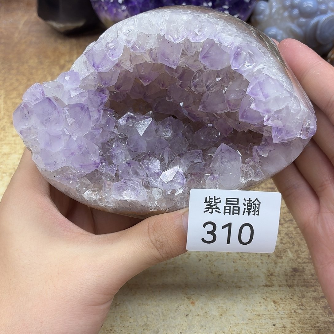 未镶嵌水晶大型摆件（非配饰）