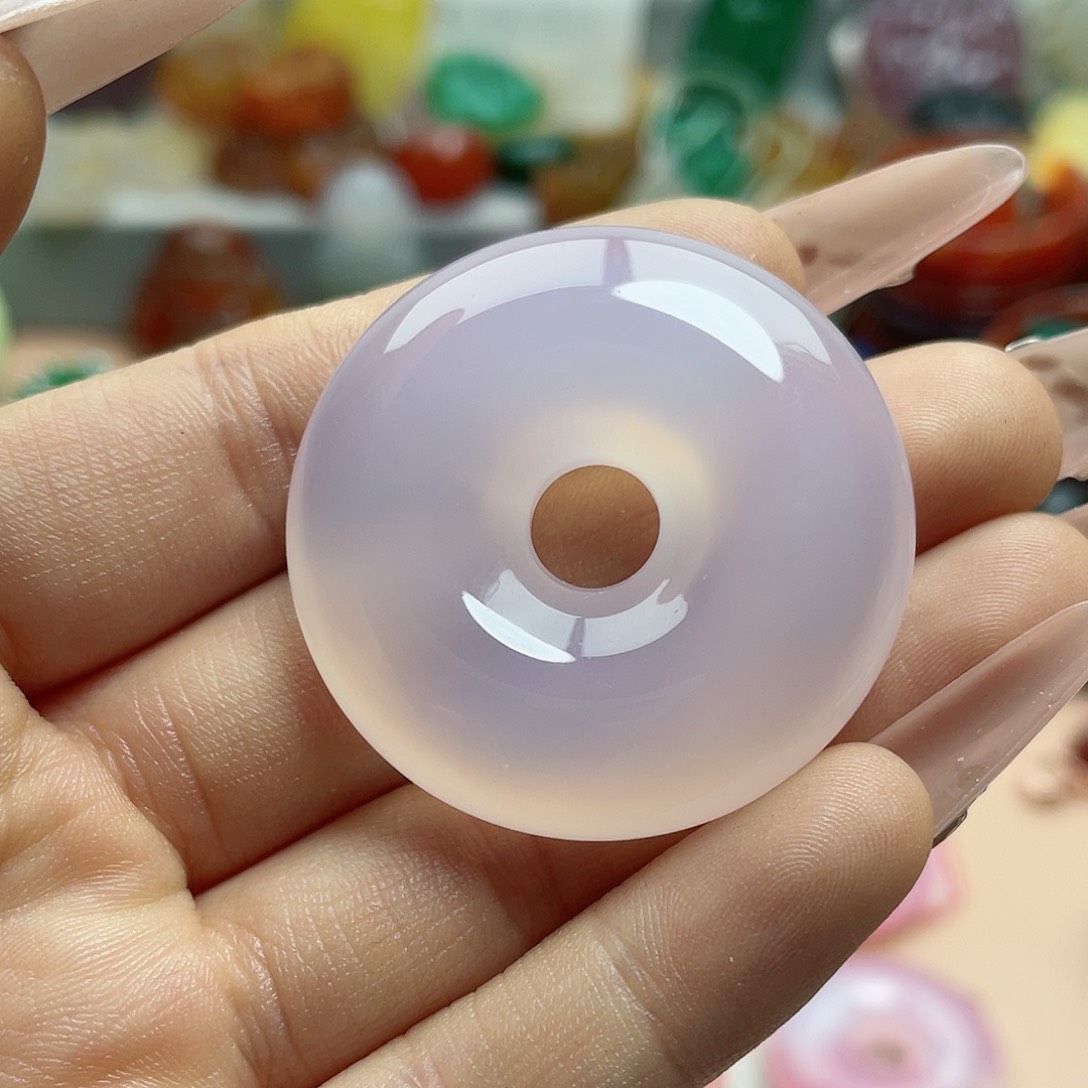 玛瑙/玉髓颈饰合金土*人