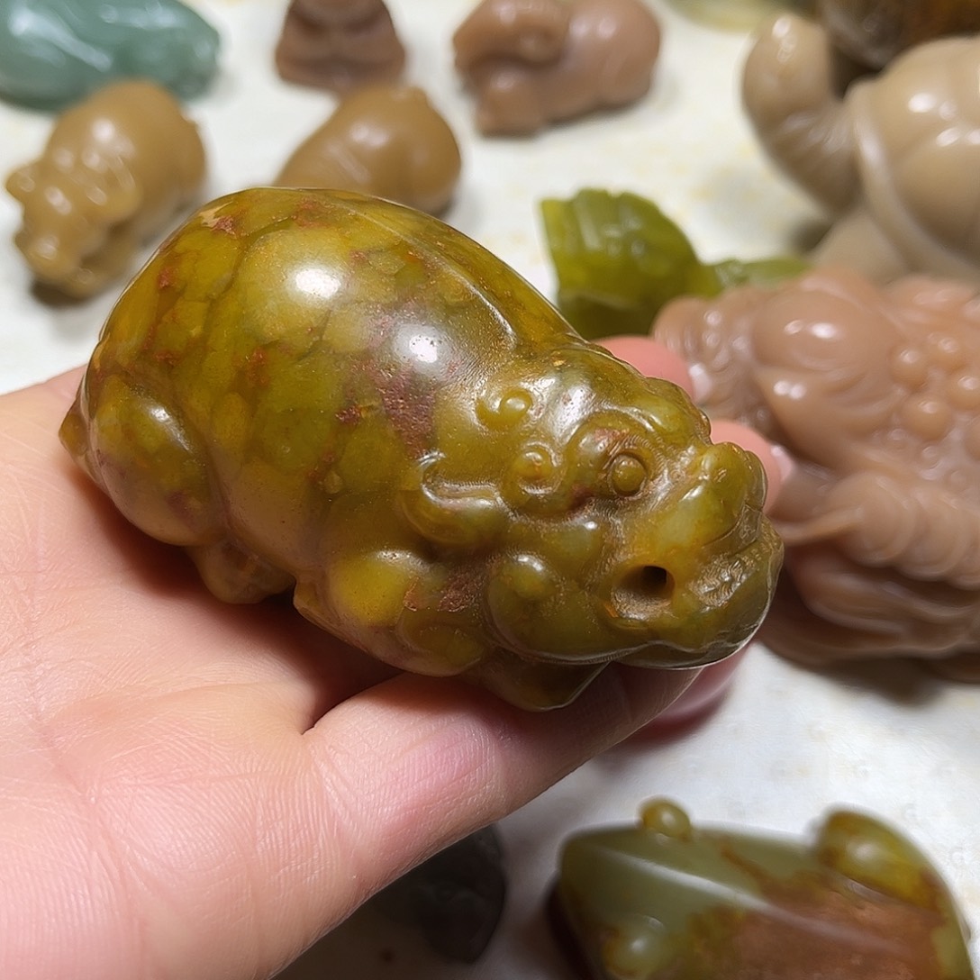 白玉菩提吊坠白玉菩提吊坠