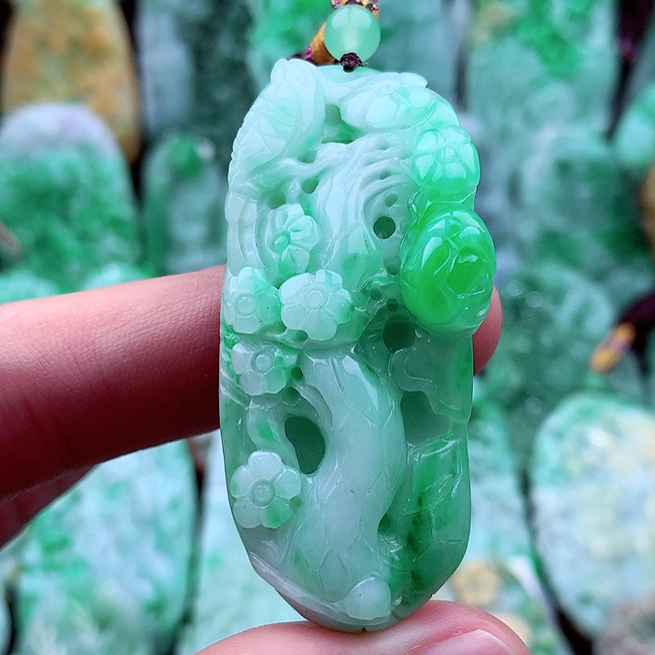 翡翠吊坠(不含链)未镶嵌