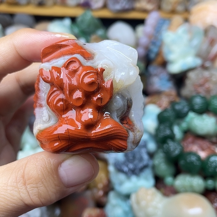 石英岩玉未镶嵌醒狮