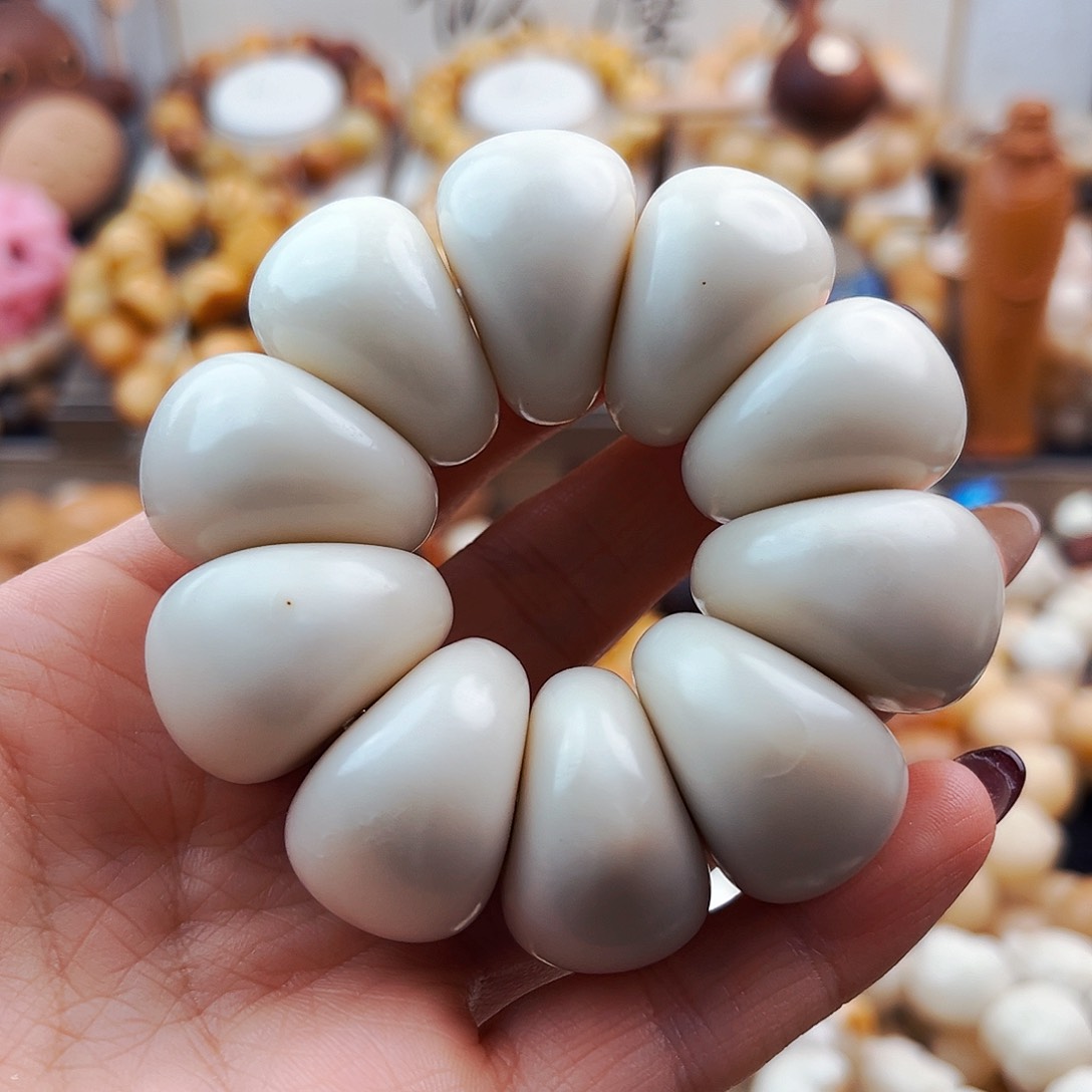 菩提根/象牙果手串大肠手捻瑕不退不换