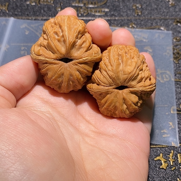 闷***乐手串/手链核桃40 元宝