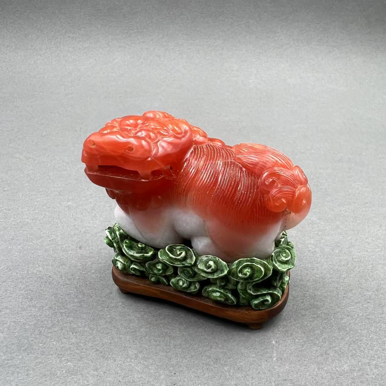 0122下午002南红玛瑙巧雕狮子