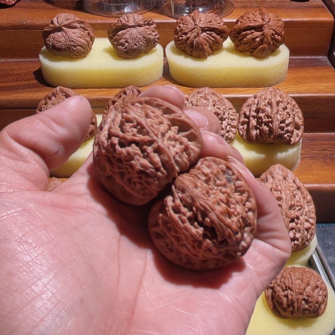 全***文玩核桃吊坠42全品三角白