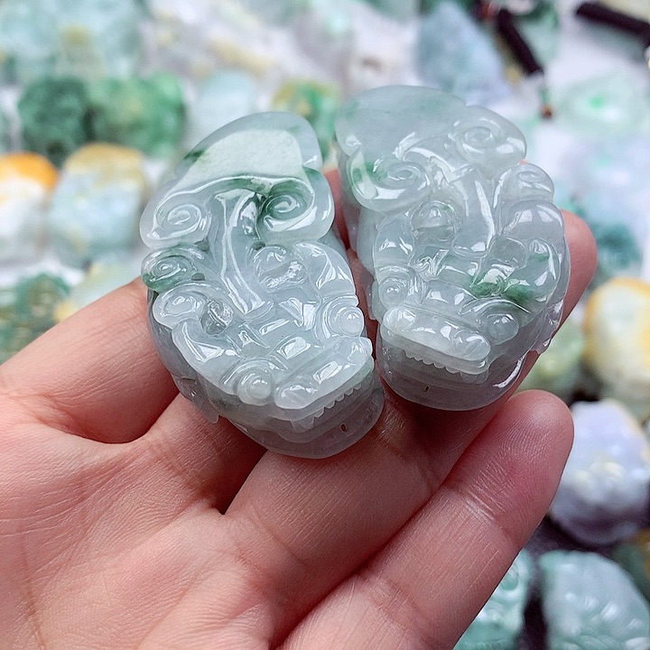 翡翠吊坠(不含链)未镶嵌刚****店
