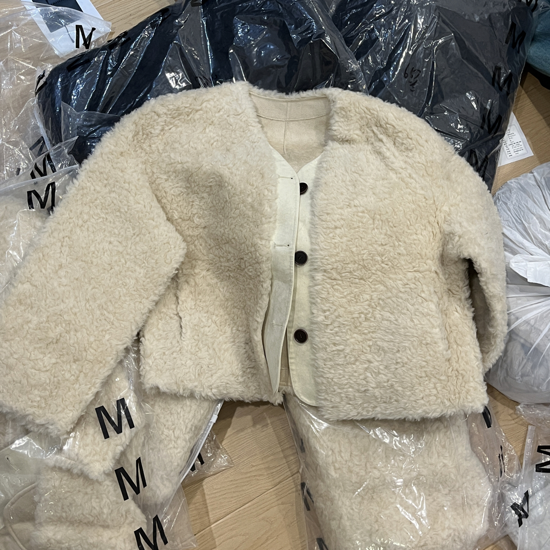 金子家福利上新 颗粒真毛外套 衣长57左右 不支持7天无理由退换