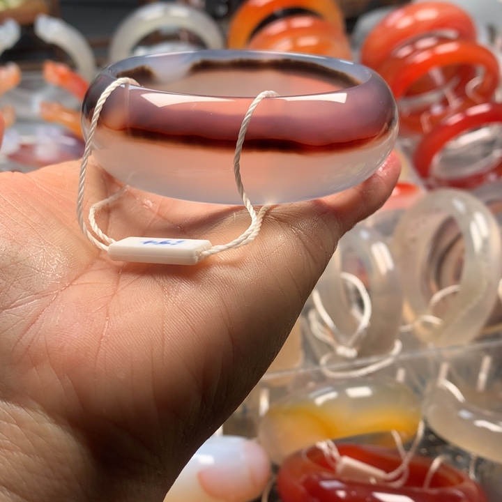 玛瑙/玉髓未镶嵌手镯