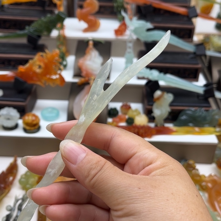 蛇纹石玉未镶嵌岫玉发簪