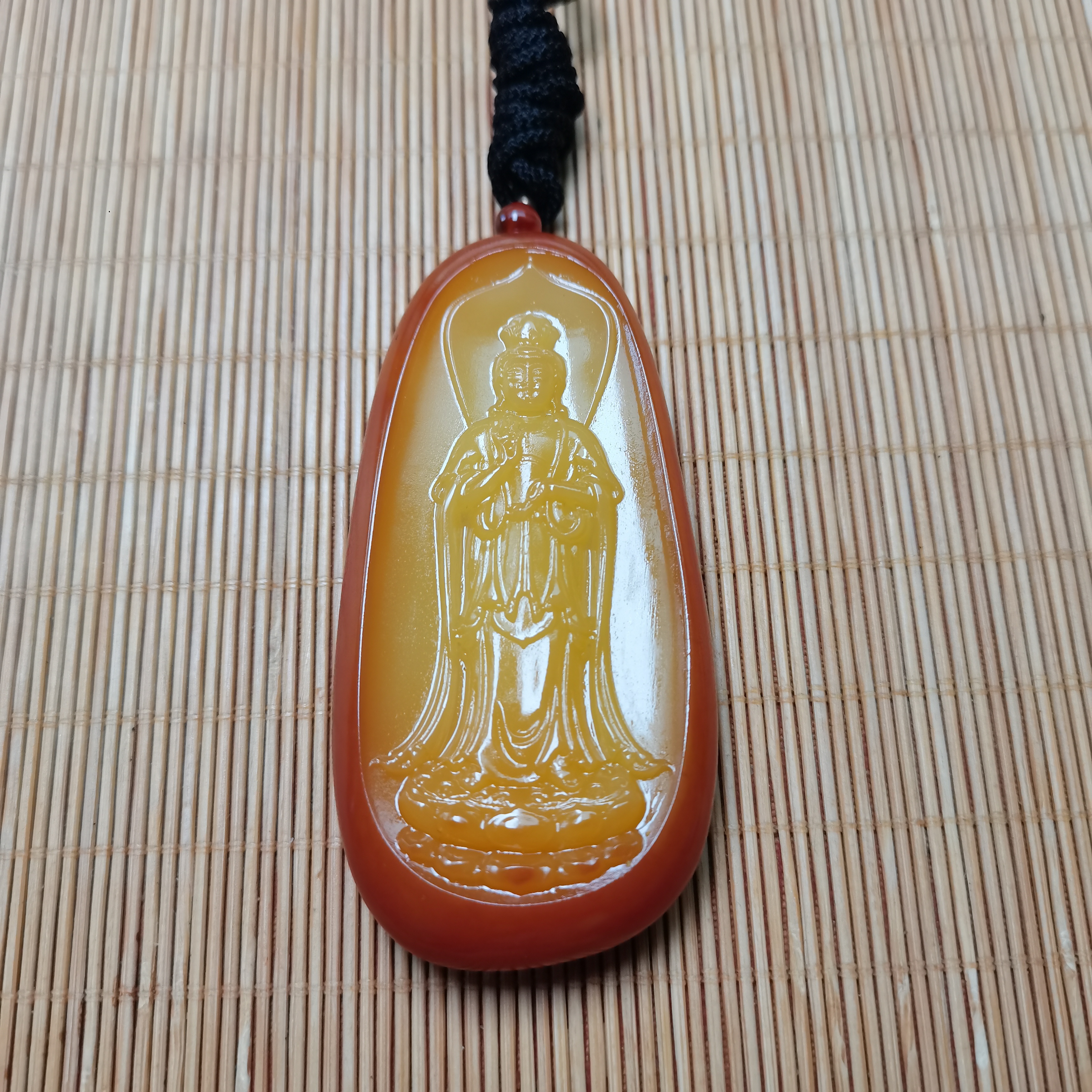 新疆和田玉南海观音菩萨75克