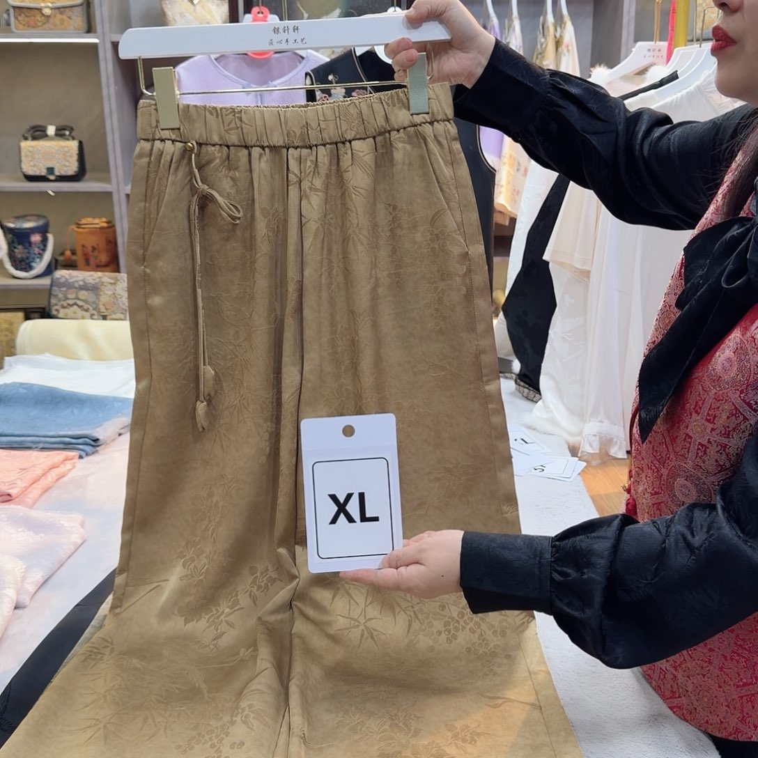 张****非遗传承人的精神风貌和精神风貌