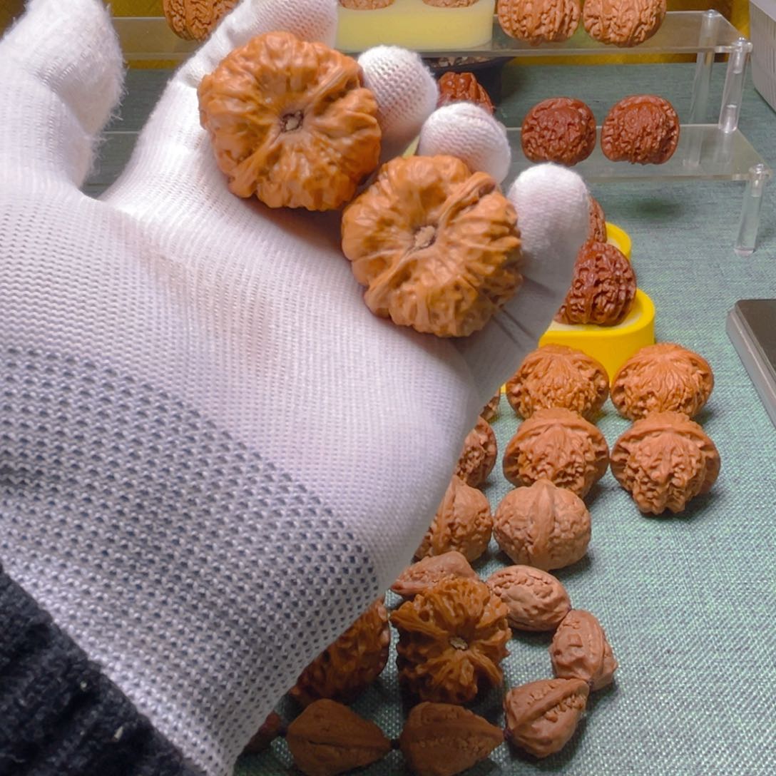 文玩核桃吊坠无***萝37蛤蟆头