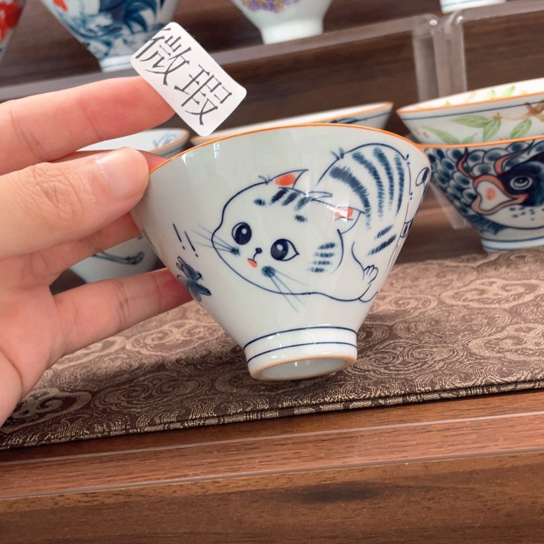釉下手绘茶具微瑕