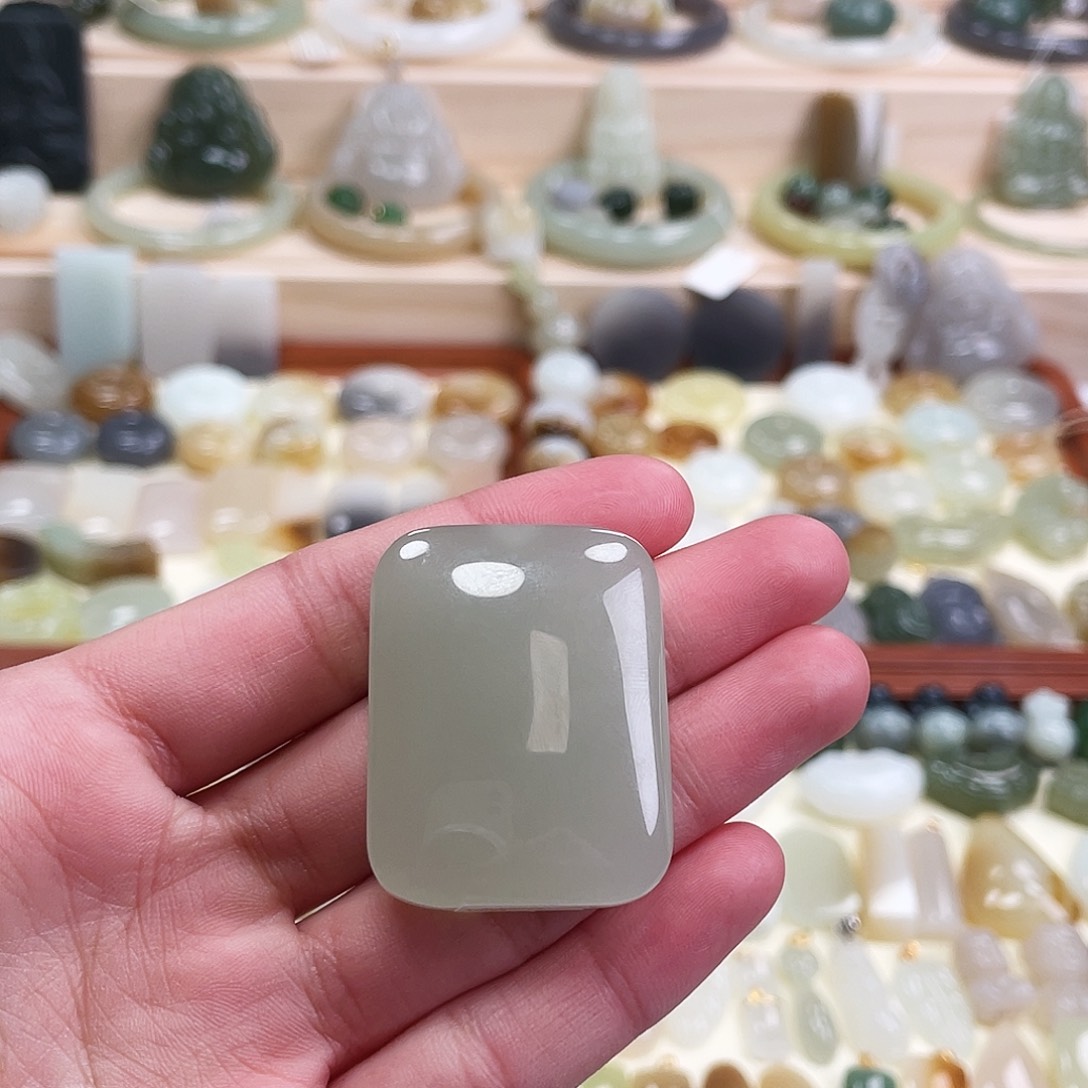 橙***橙和田玉未镶嵌吊坠(赠链)