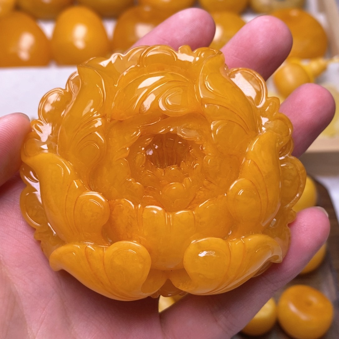 蜜蜡珠宝奇石未镶嵌