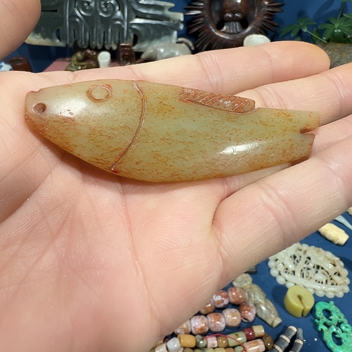 透闪石质玉未镶嵌挂件