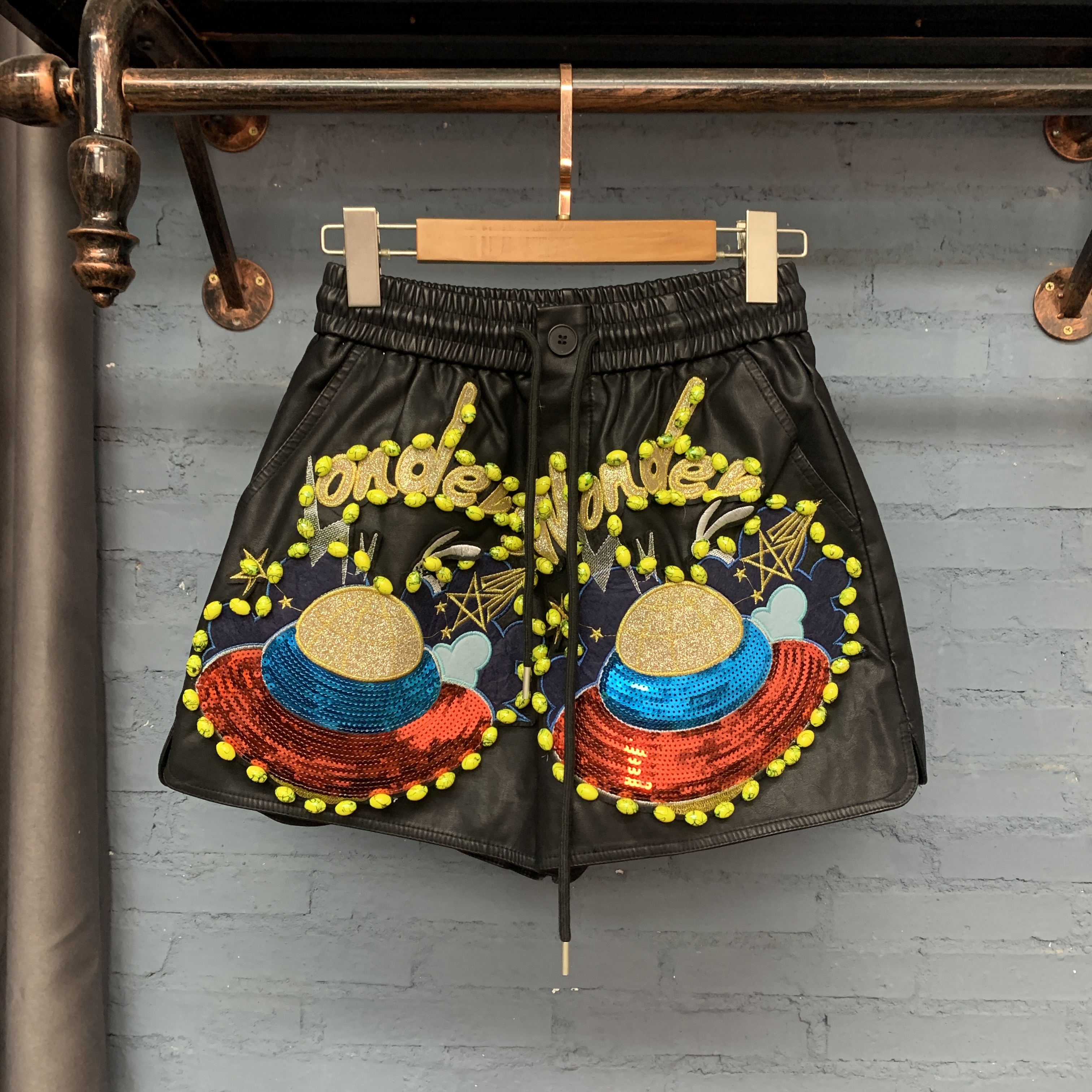 双十二福利 时尚百搭黑色PU短裤