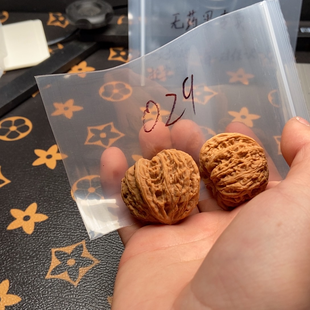文玩核桃吊坠密文
