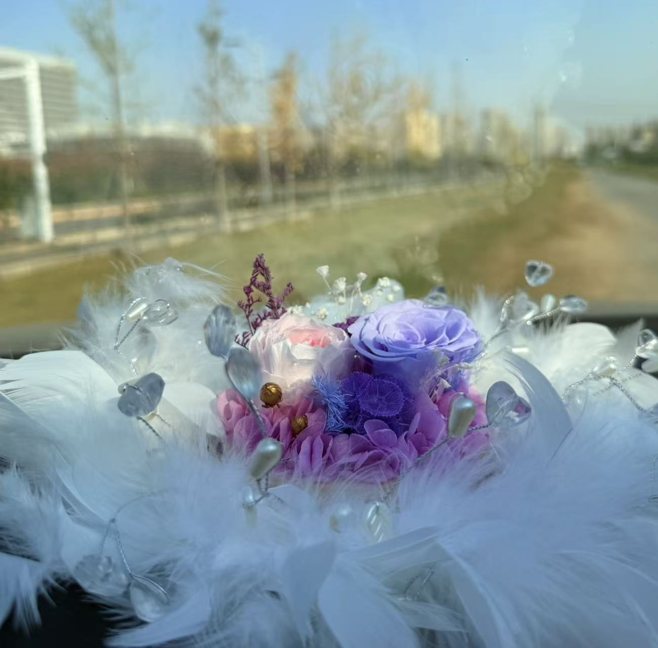 永生玫瑰花车载香薰高级感扩香器汽车中控台摆件礼物氛围感