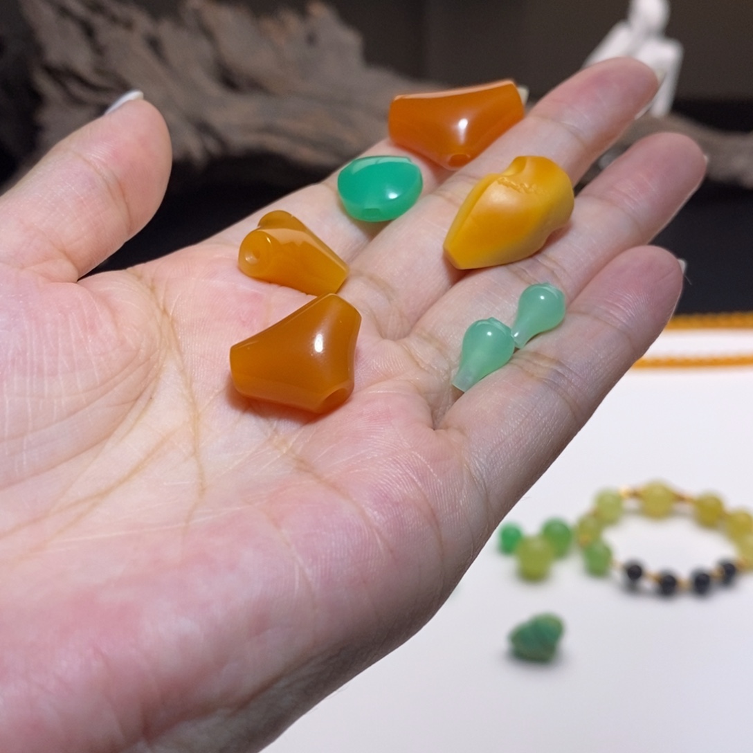 E***D吊坠(不含链)未镶嵌石英质玉