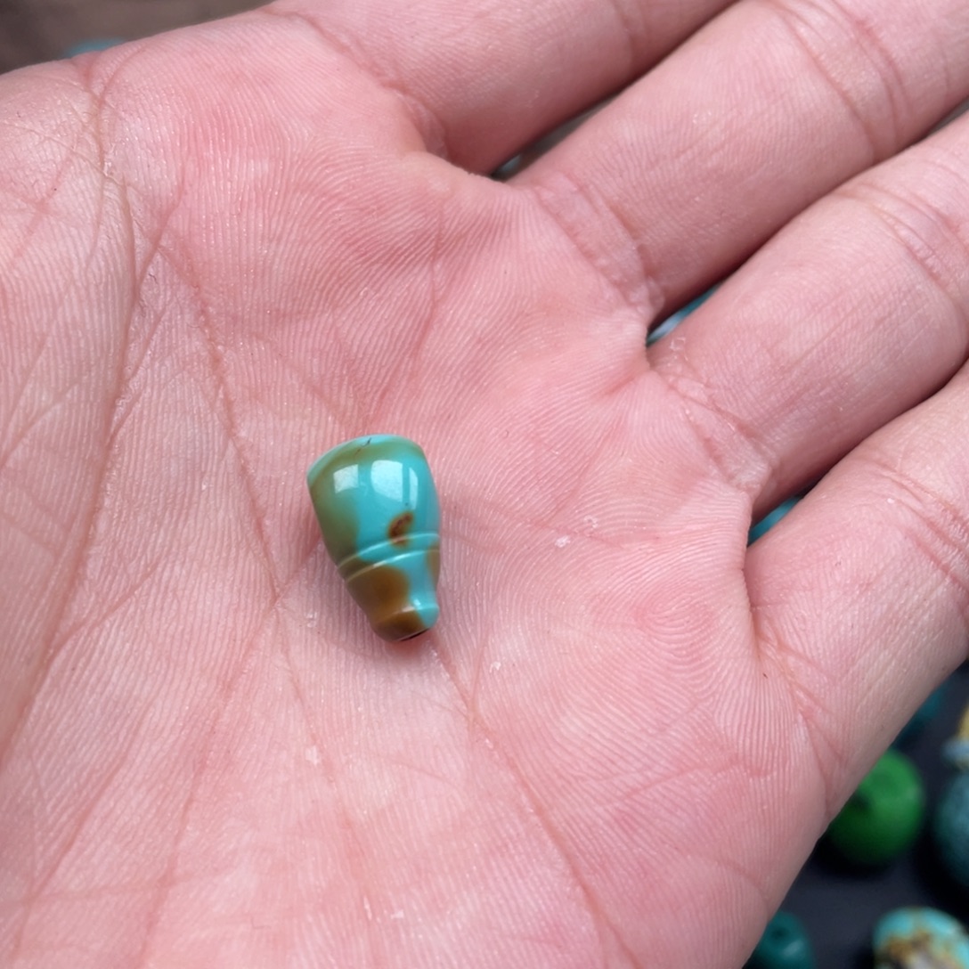 往***烟绿松石未镶嵌随形1