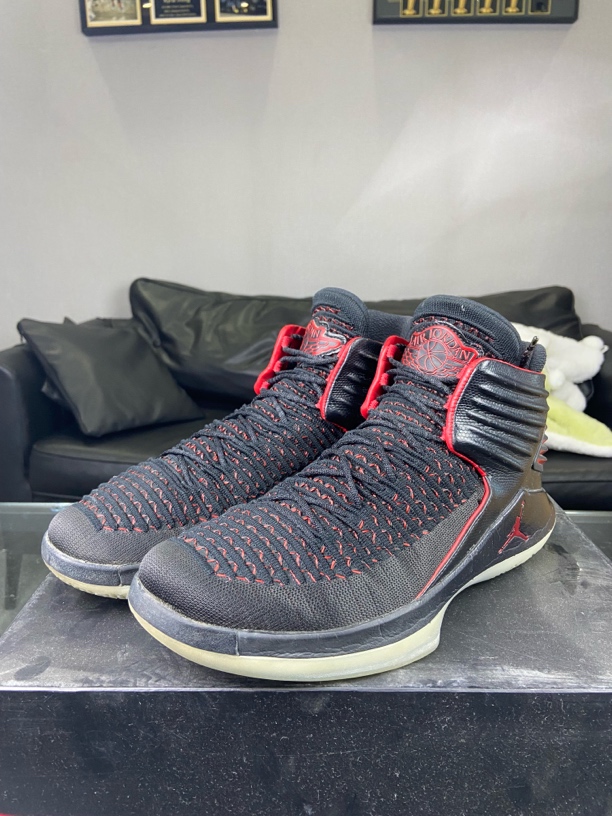 95新 NIKE/耐克 Nike实战鞋aj32黑红44码原盒96新中古潮流篮球鞋