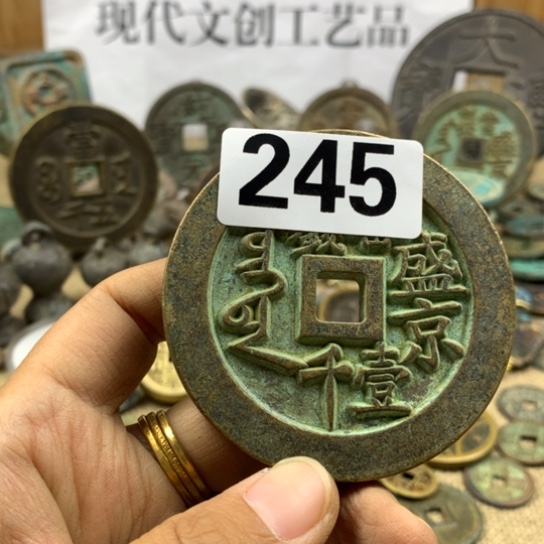 铜李*飞现代文创工艺品