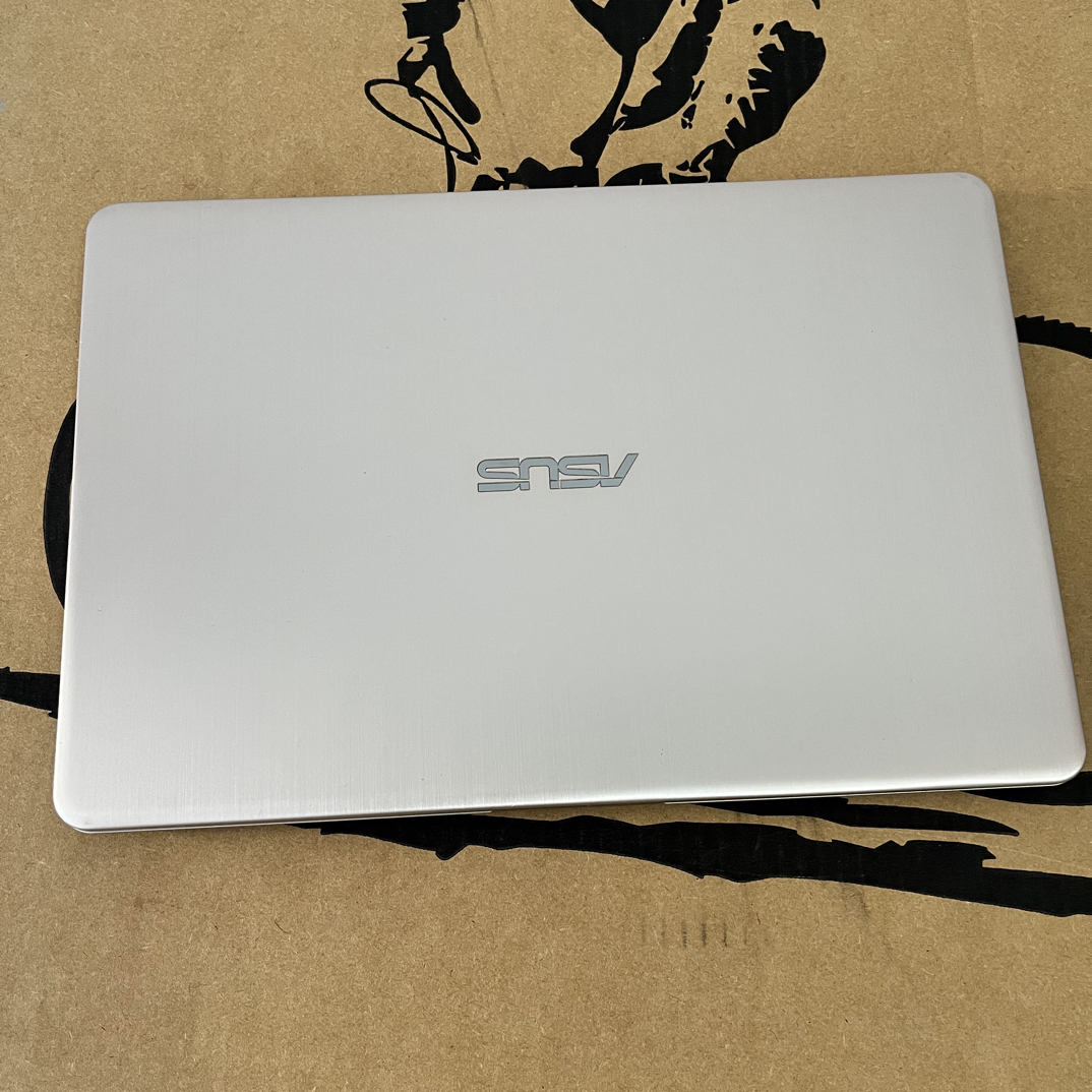 8新 ASUS/华硕 华硕S406U i5-8250 4+256集显二手笔记本