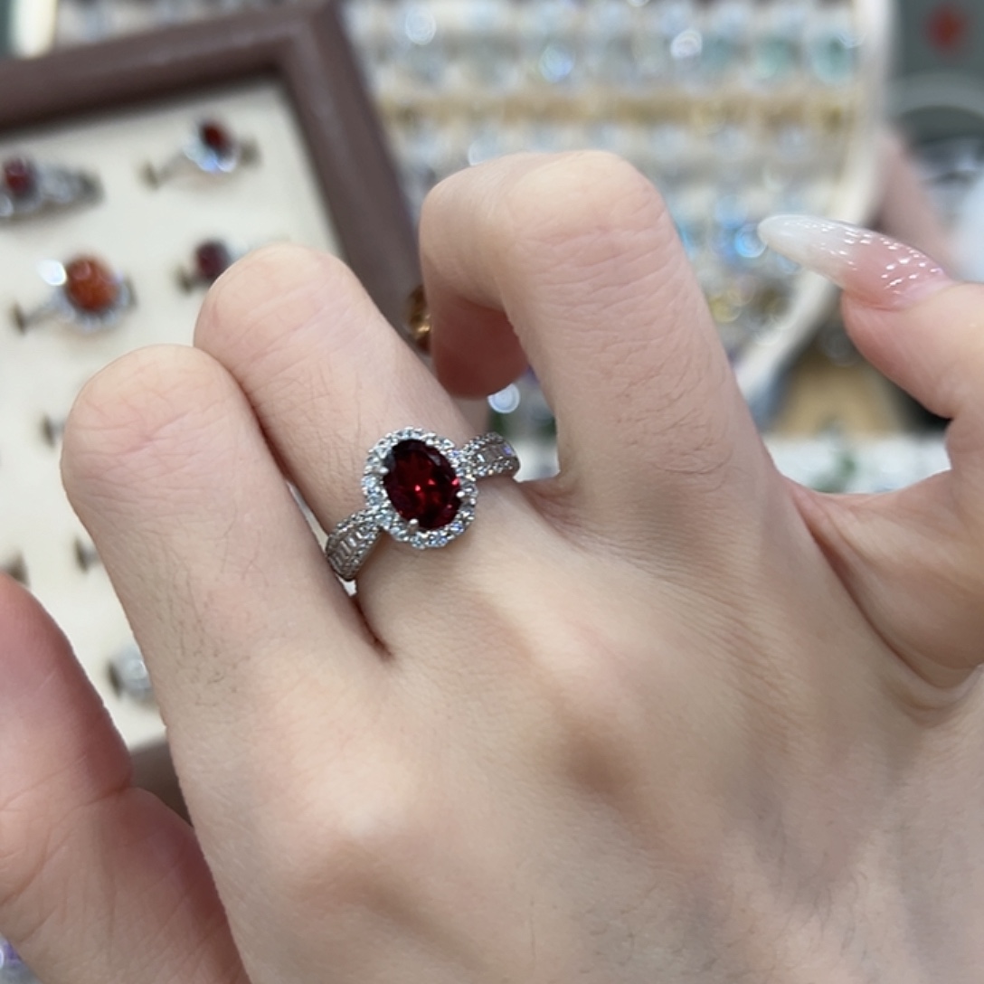 Y***O银S925镶嵌石榴石戒指