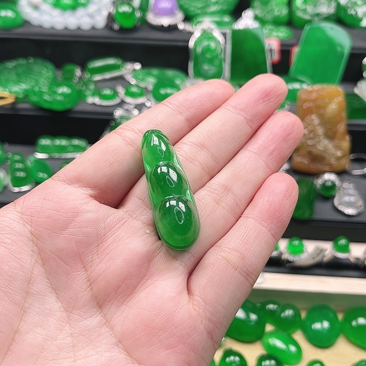 翡翠未镶嵌手链挂件