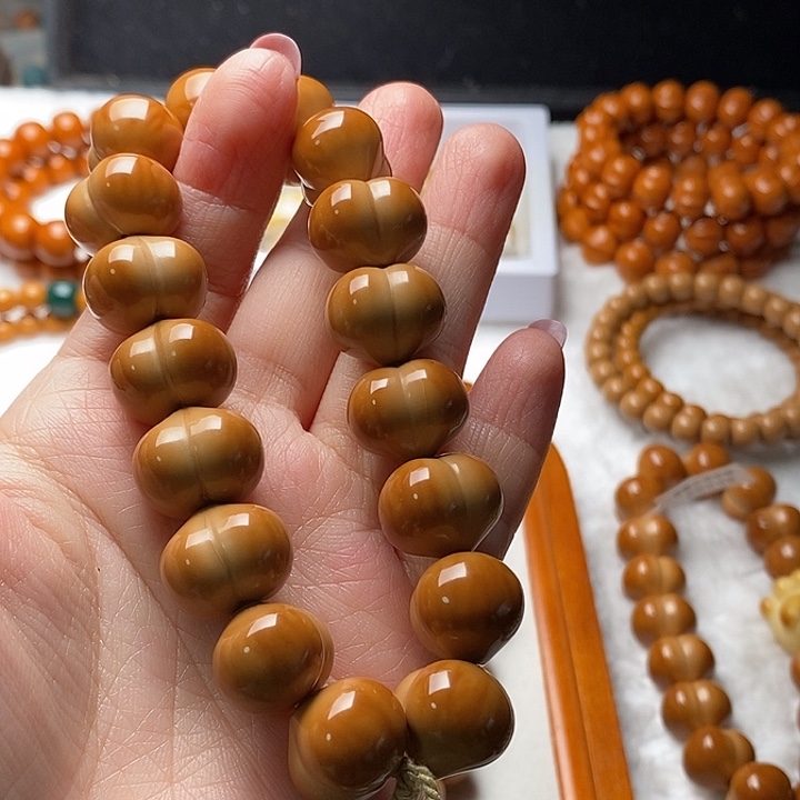 摩****猴头核桃吊坠猴头