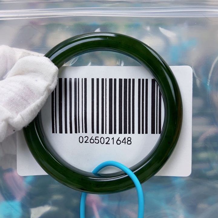 和田玉未镶嵌手镯包容55