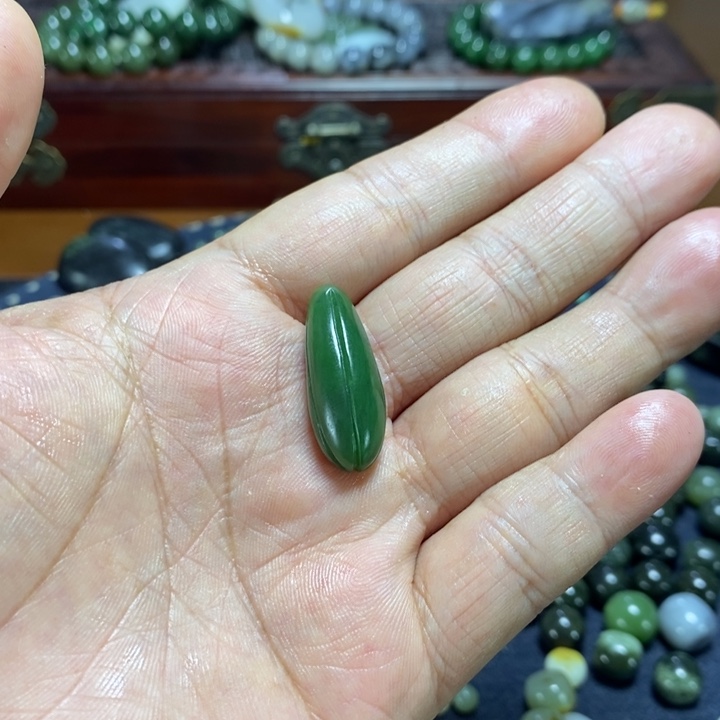 未镶嵌和田玉（糖玉）挂件