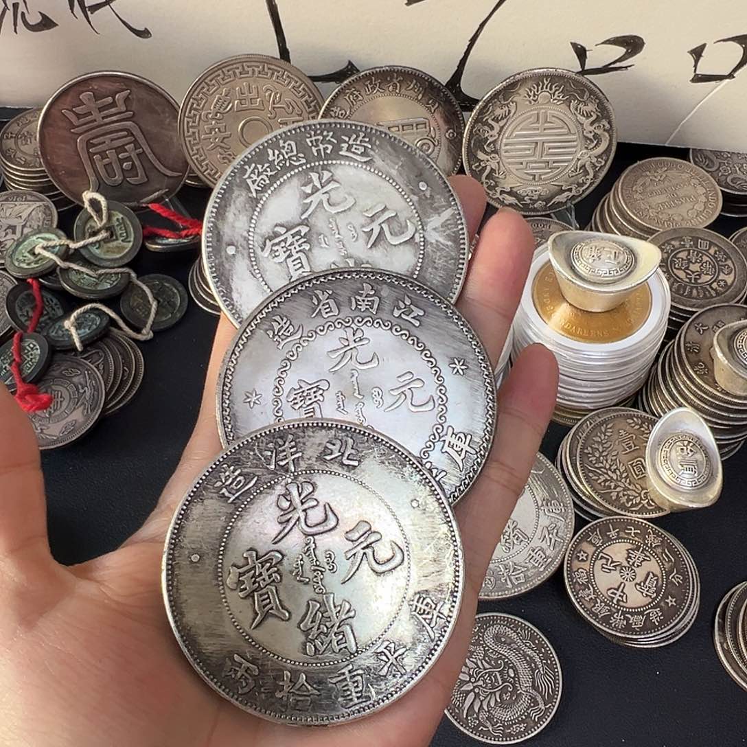 金属复古风格摆件