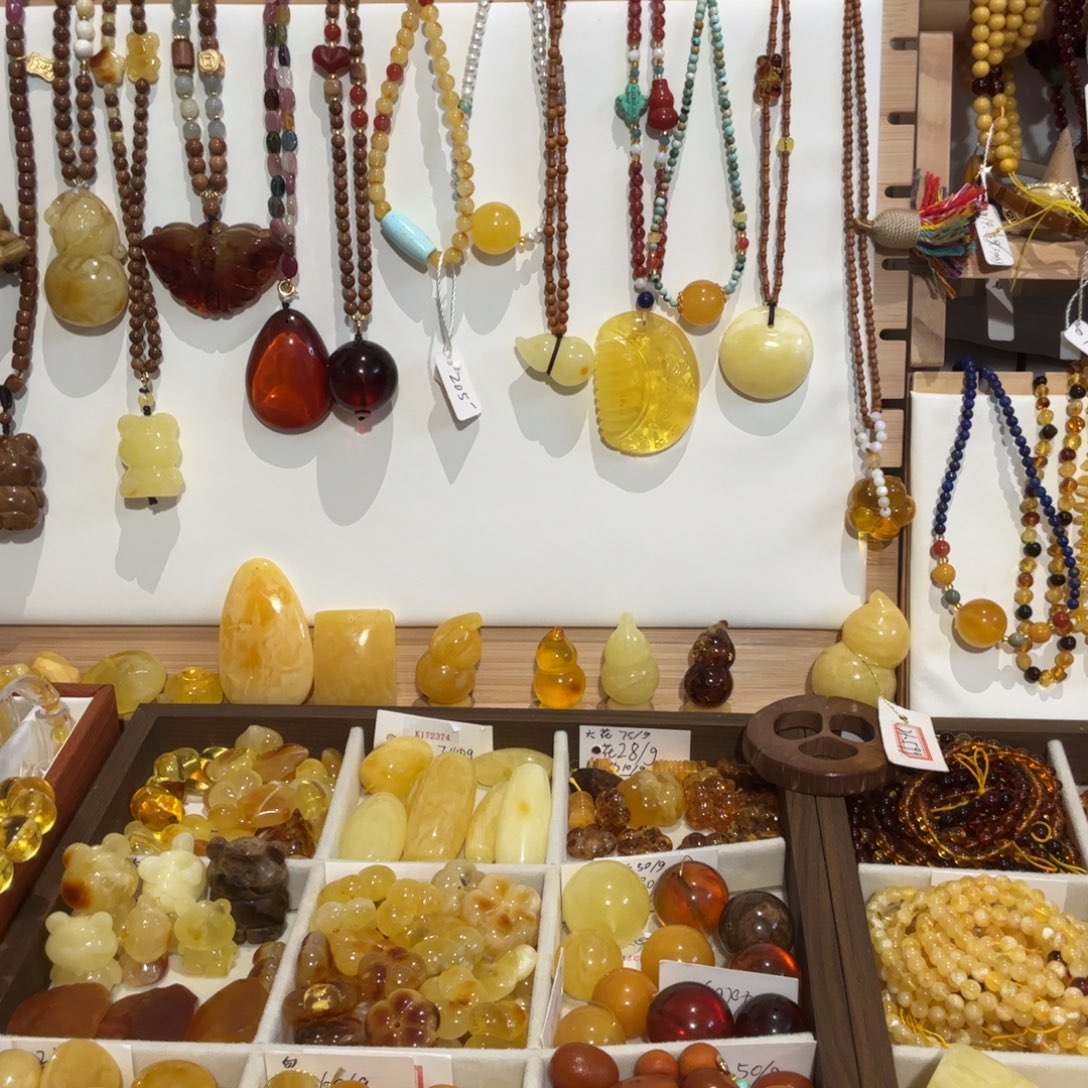 主***～琥珀未镶嵌颈饰单珠子