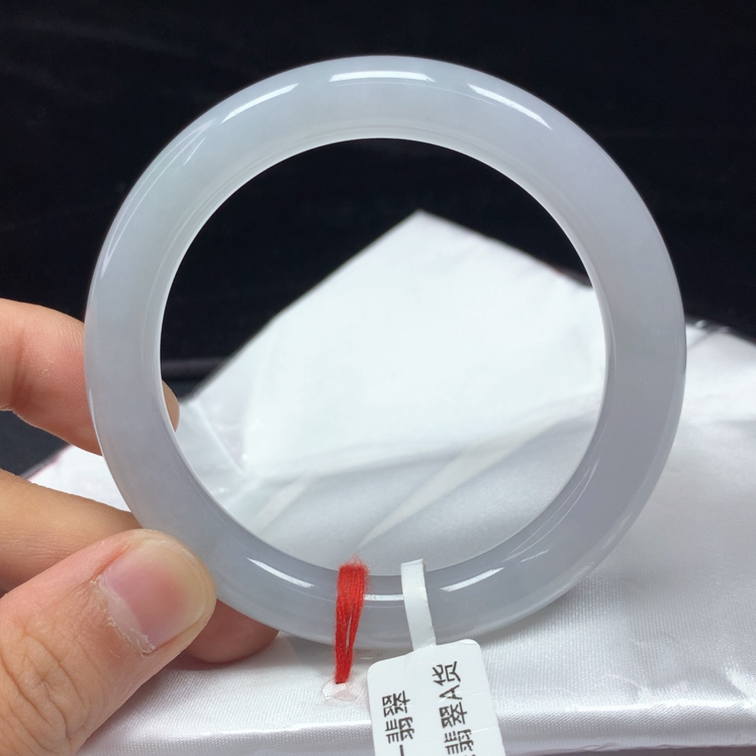 翡翠手镯（圆镯）未镶嵌57.3