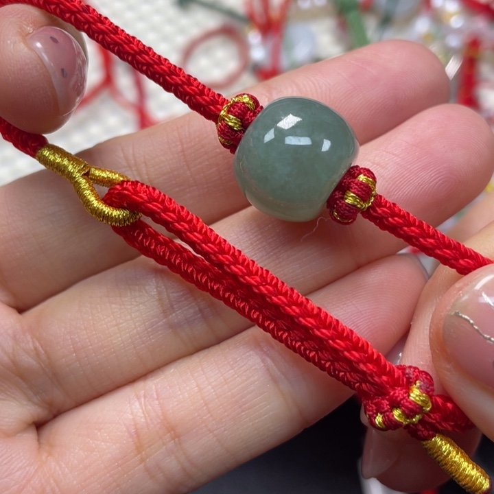 翡翠未镶嵌手绳7899999