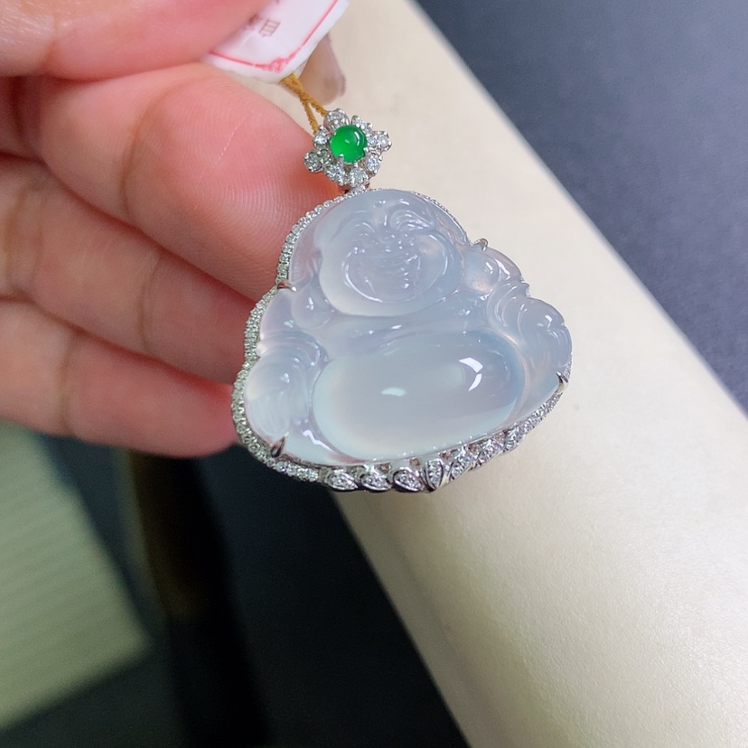 【闪购商品】翡翠18K金镶嵌颈饰佛公