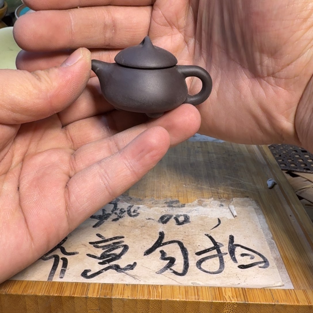 微瑕疵介意勿拍陶瓷器皿A462