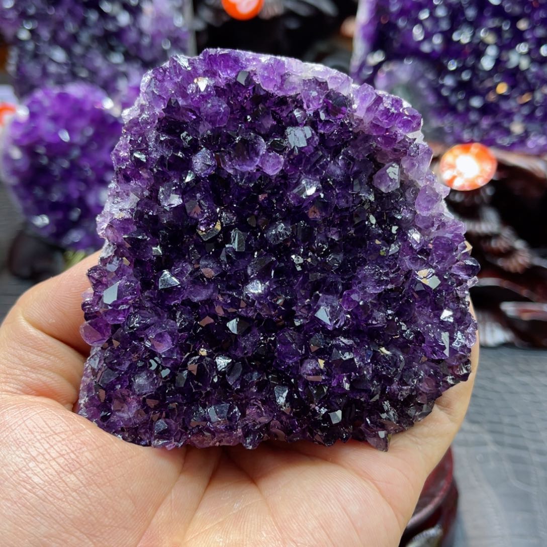 紫晶大型摆件（非配饰）未镶嵌