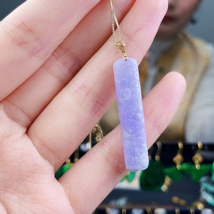 翡翠颈饰18K金镶嵌饰品