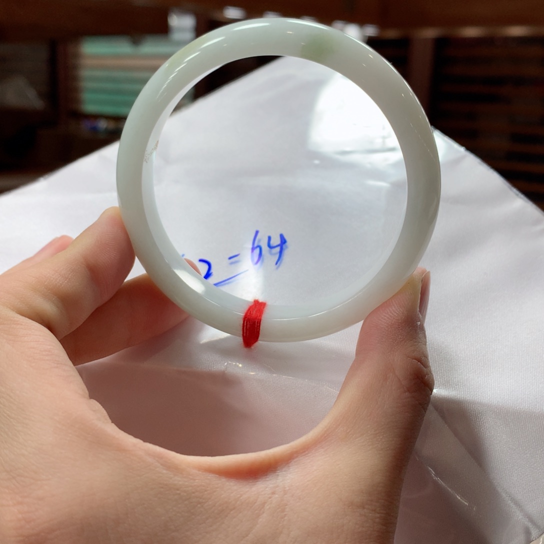 翡翠手镯未镶嵌买断